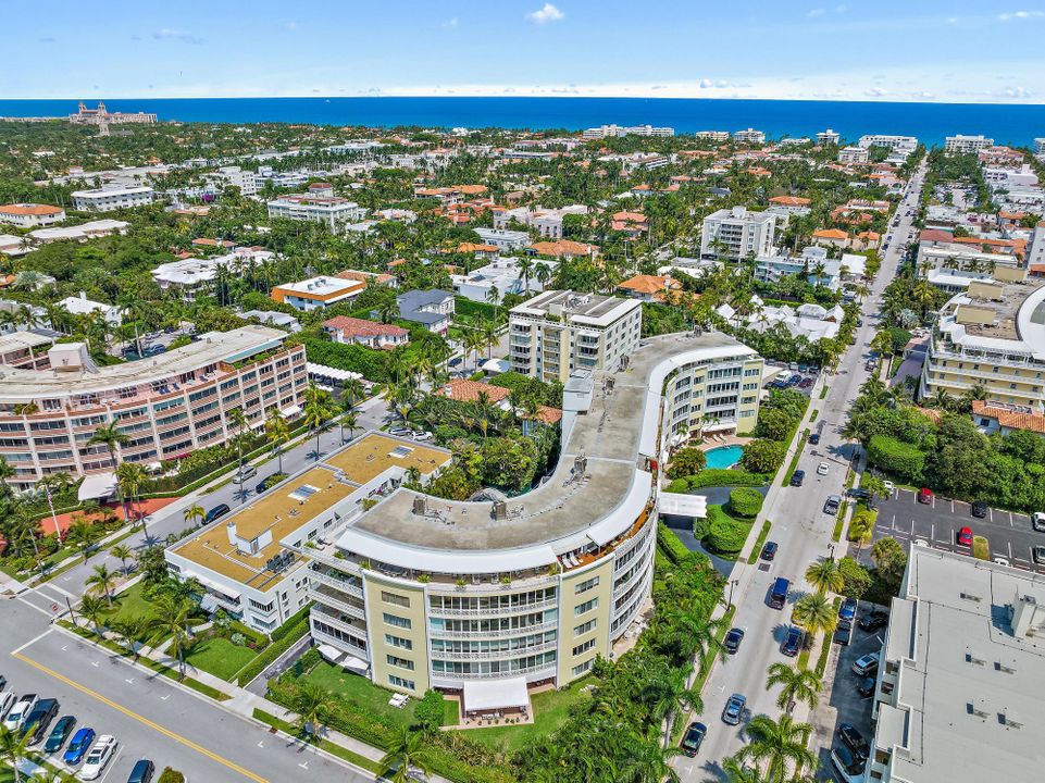 For Sale: $3,750,000 (2 beds, 2 baths, 1680 Square Feet)