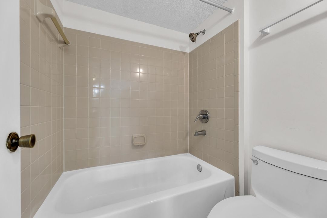 Active With Contract: $169,900 (1 beds, 1 baths, 600 Square Feet)