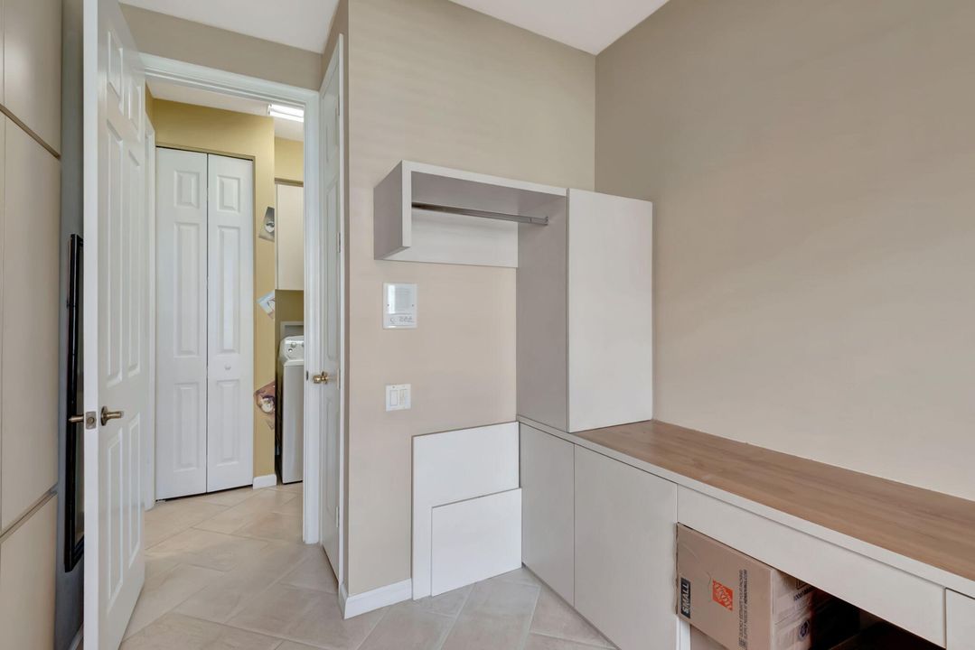 For Sale: $674,900 (3 beds, 2 baths, 2479 Square Feet)