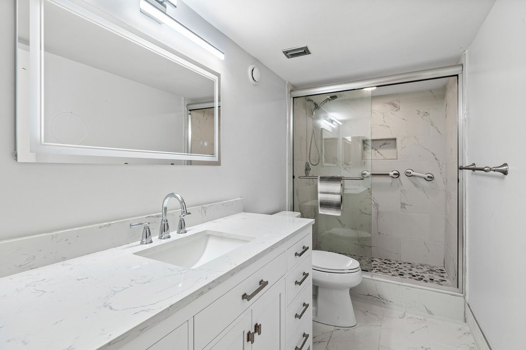 For Sale: $200,000 (2 beds, 2 baths, 1230 Square Feet)