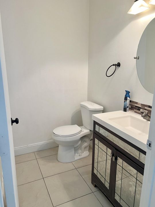 For Rent: $2,500 (2 beds, 2 baths, 1192 Square Feet)