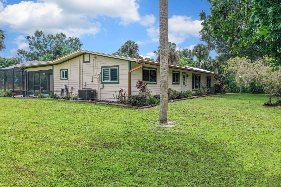 For Sale: $1,299,000 (3 beds, 3 baths, 1704 Square Feet)