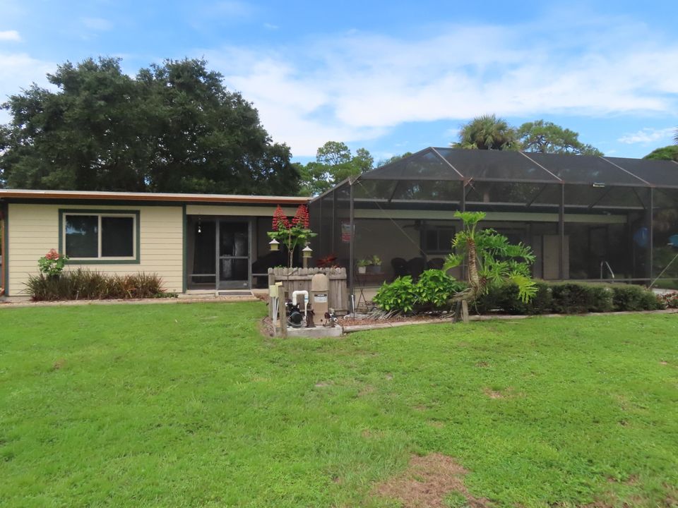 For Sale: $1,299,000 (3 beds, 3 baths, 1704 Square Feet)