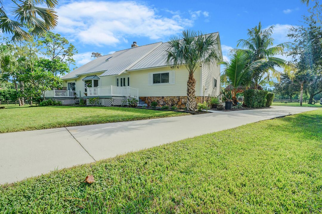 For Sale: $1,775,000 (4 beds, 3 baths, 2715 Square Feet)