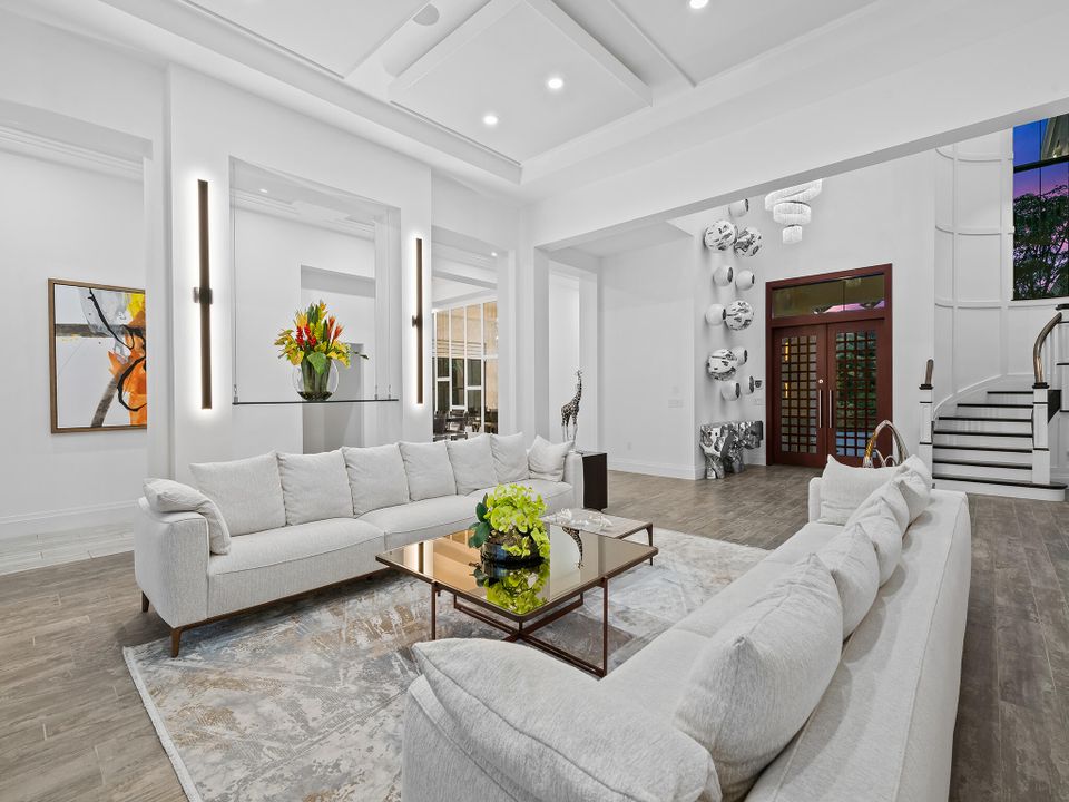 For Sale: $4,987,000 (6 beds, 8 baths, 8071 Square Feet)