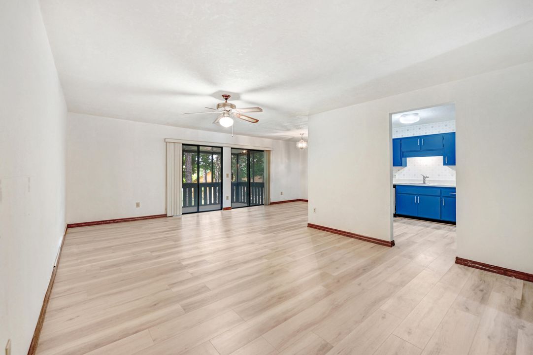 For Sale: $199,000 (2 beds, 2 baths, 1136 Square Feet)