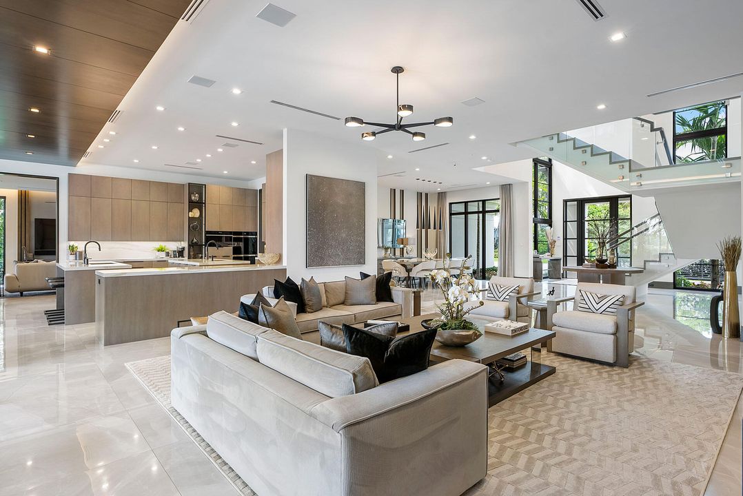 For Sale: $12,500,000 (5 beds, 5 baths, 7207 Square Feet)