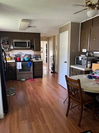 For Sale: $65,000 (2 beds, 2 baths, 1080 Square Feet)