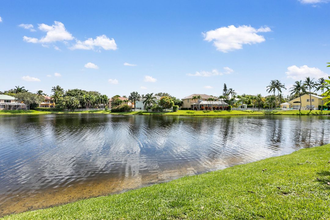 For Sale: $1,599,000 (5 beds, 3 baths, 3195 Square Feet)