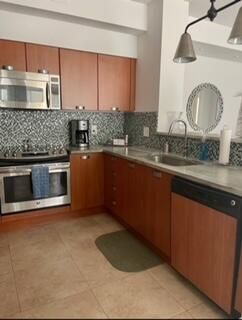 For Rent: $7,850 (2 beds, 2 baths, 1206 Square Feet)