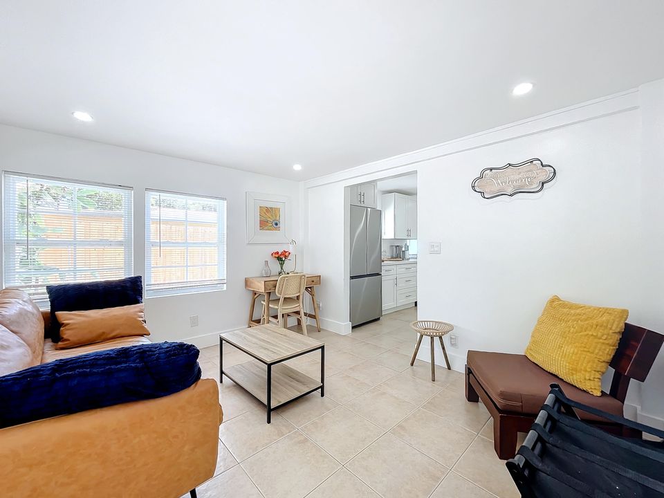 For Sale: $549,000 (3 beds, 2 baths, 1110 Square Feet)