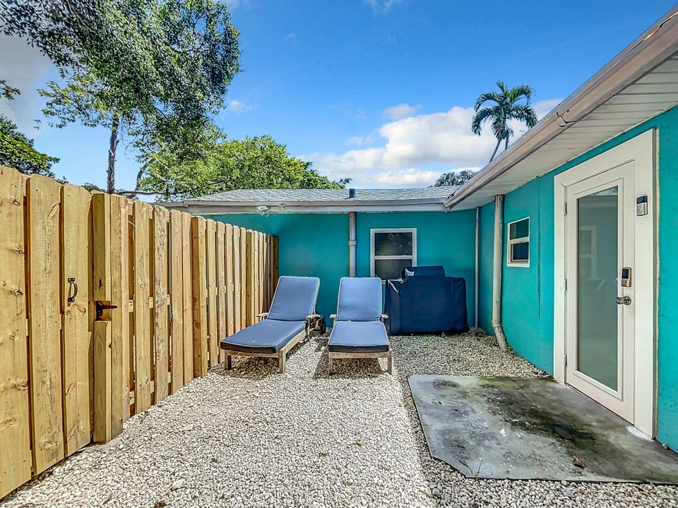 For Sale: $549,000 (3 beds, 2 baths, 1110 Square Feet)