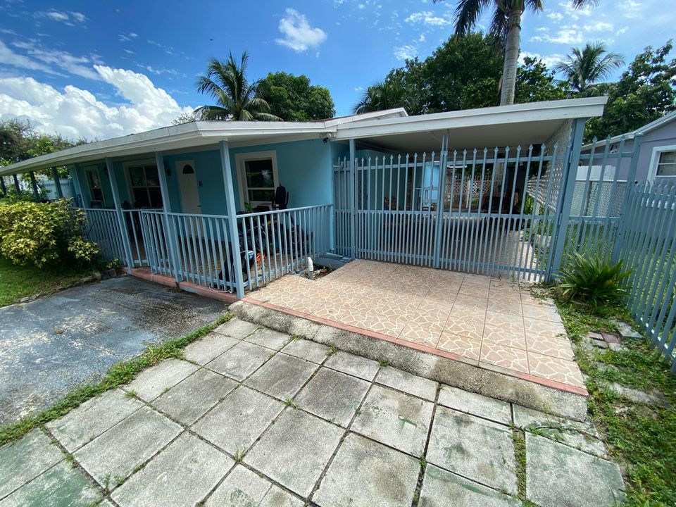 For Sale: $440,000 (3 beds, 2 baths, 1794 Square Feet)