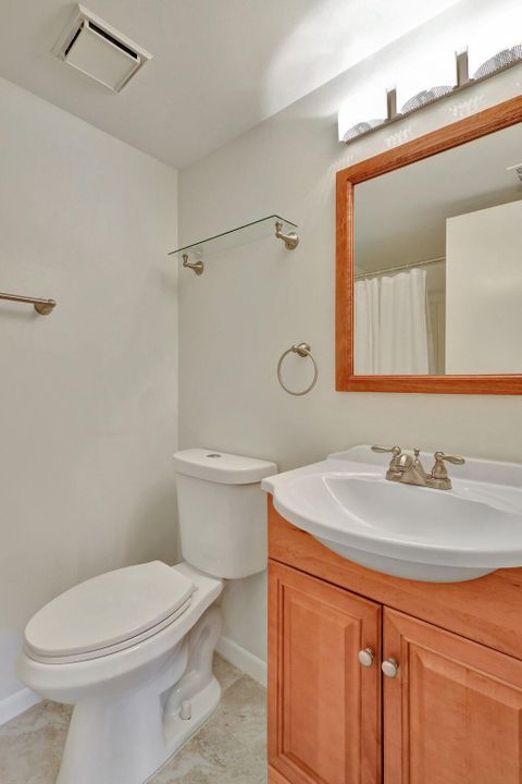 For Sale: $354,900 (2 beds, 2 baths, 1178 Square Feet)