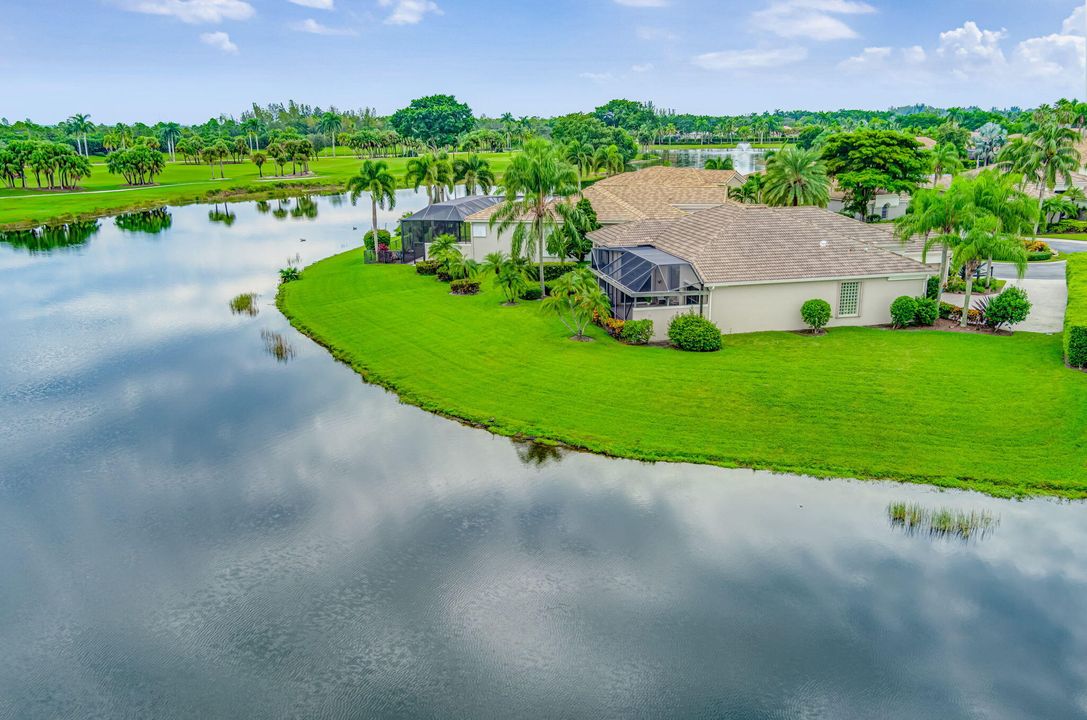 For Sale: $1,025,000 (3 beds, 2 baths, 2539 Square Feet)