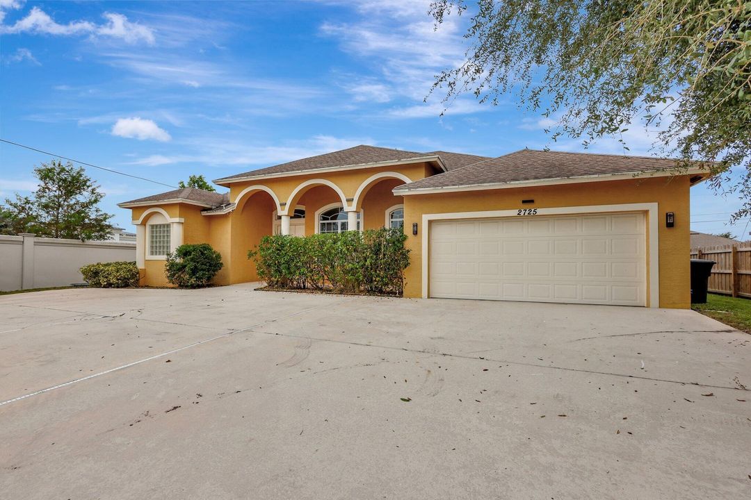 For Sale: $624,900 (4 beds, 3 baths, 2648 Square Feet)