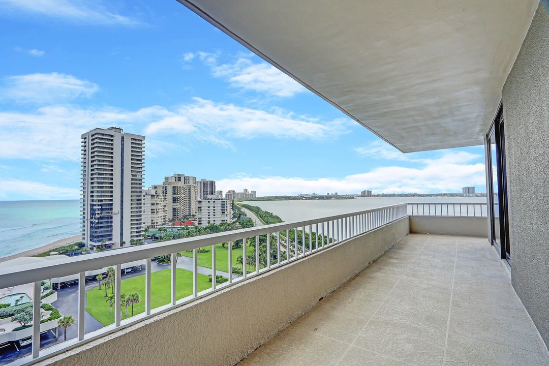 For Sale: $1,600,000 (2 beds, 2 baths, 1435 Square Feet)