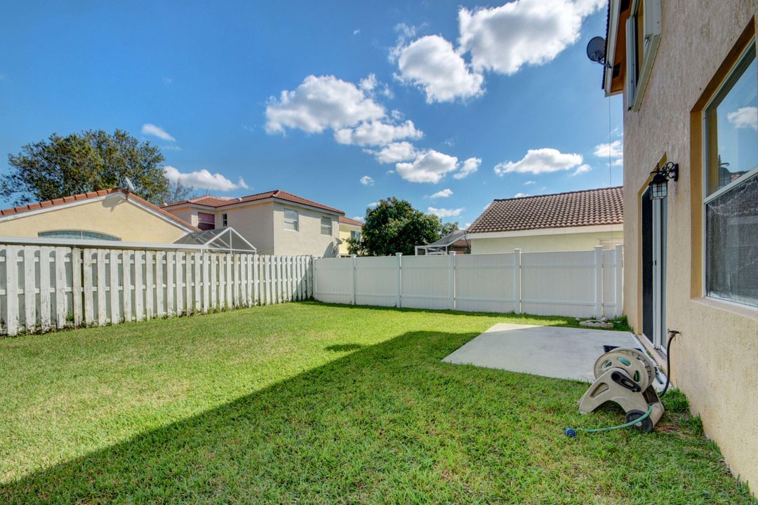 For Sale: $410,000 (3 beds, 2 baths, 1660 Square Feet)