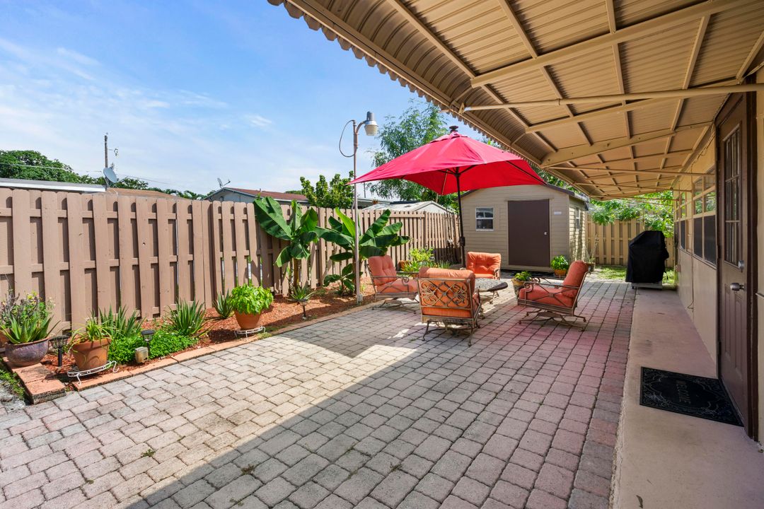 For Sale: $530,000 (4 beds, 2 baths, 1580 Square Feet)