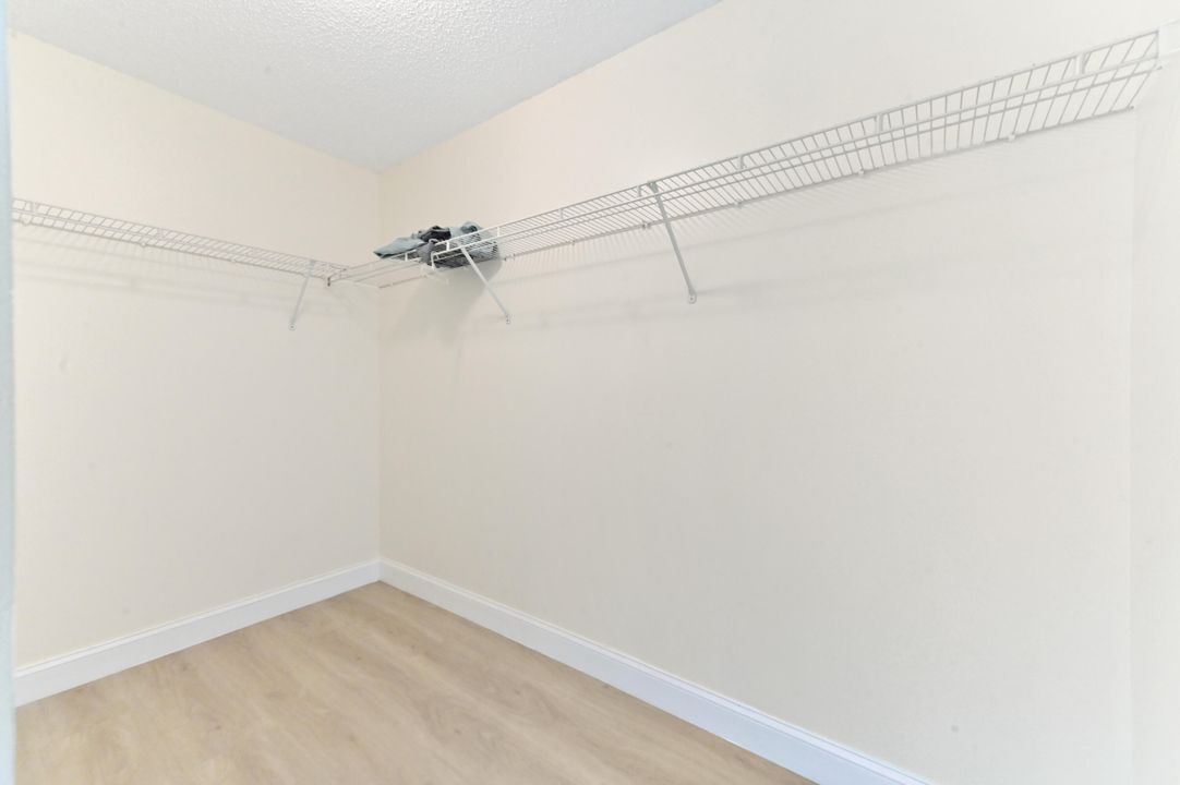 For Sale: $345,000 (2 beds, 2 baths, 1504 Square Feet)