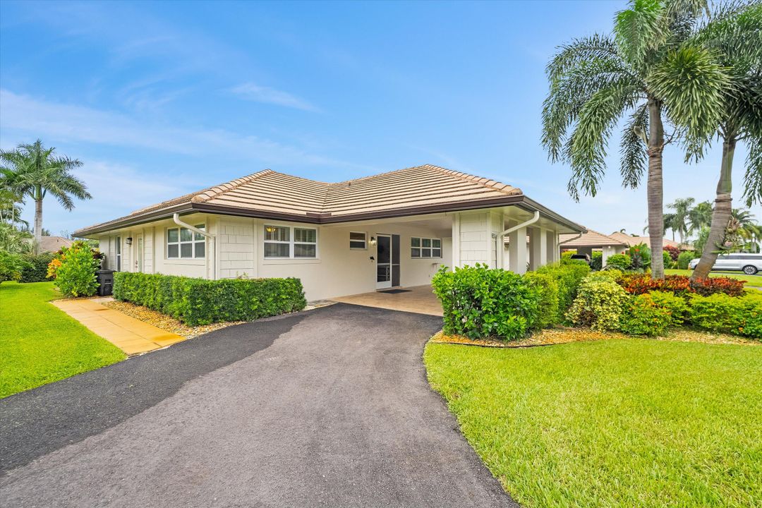 For Sale: $695,000 (2 beds, 2 baths, 1892 Square Feet)