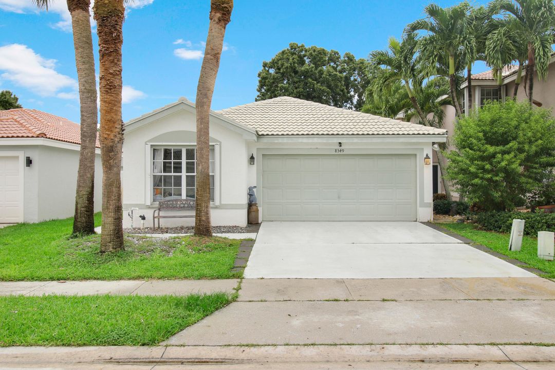 For Sale: $499,000 (4 beds, 2 baths, 1543 Square Feet)