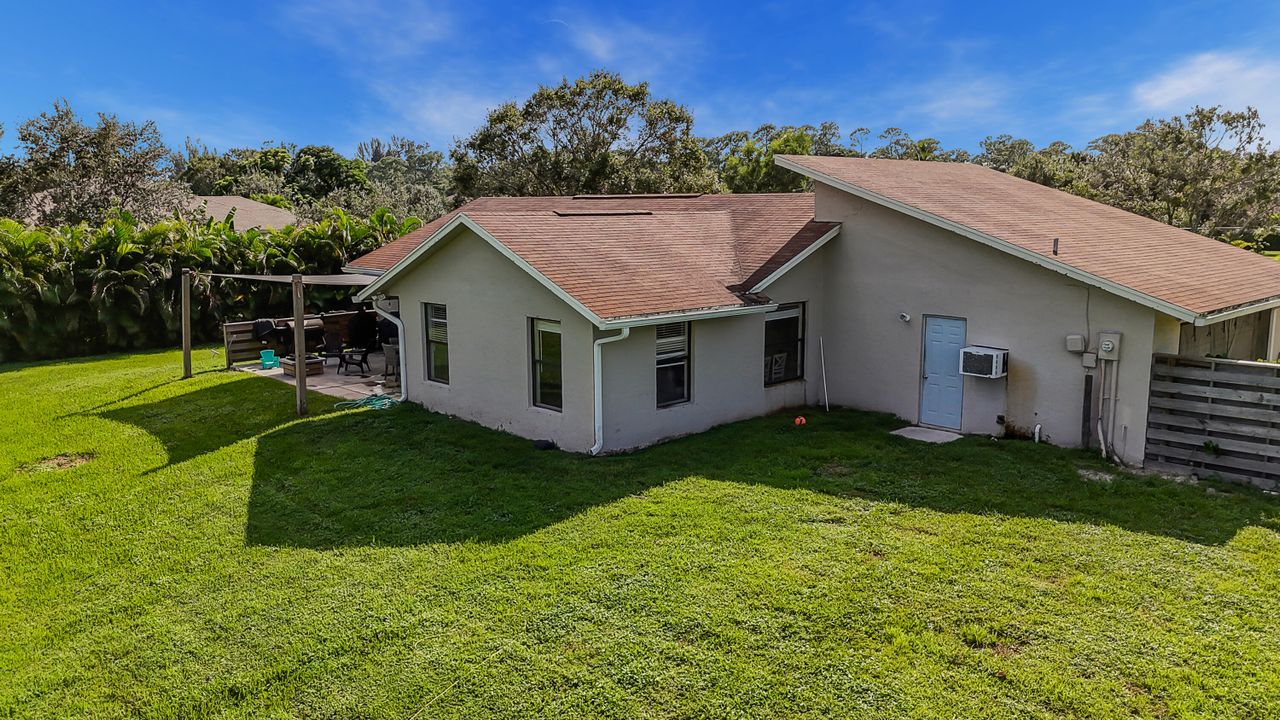 For Sale: $625,000 (3 beds, 2 baths, 1418 Square Feet)