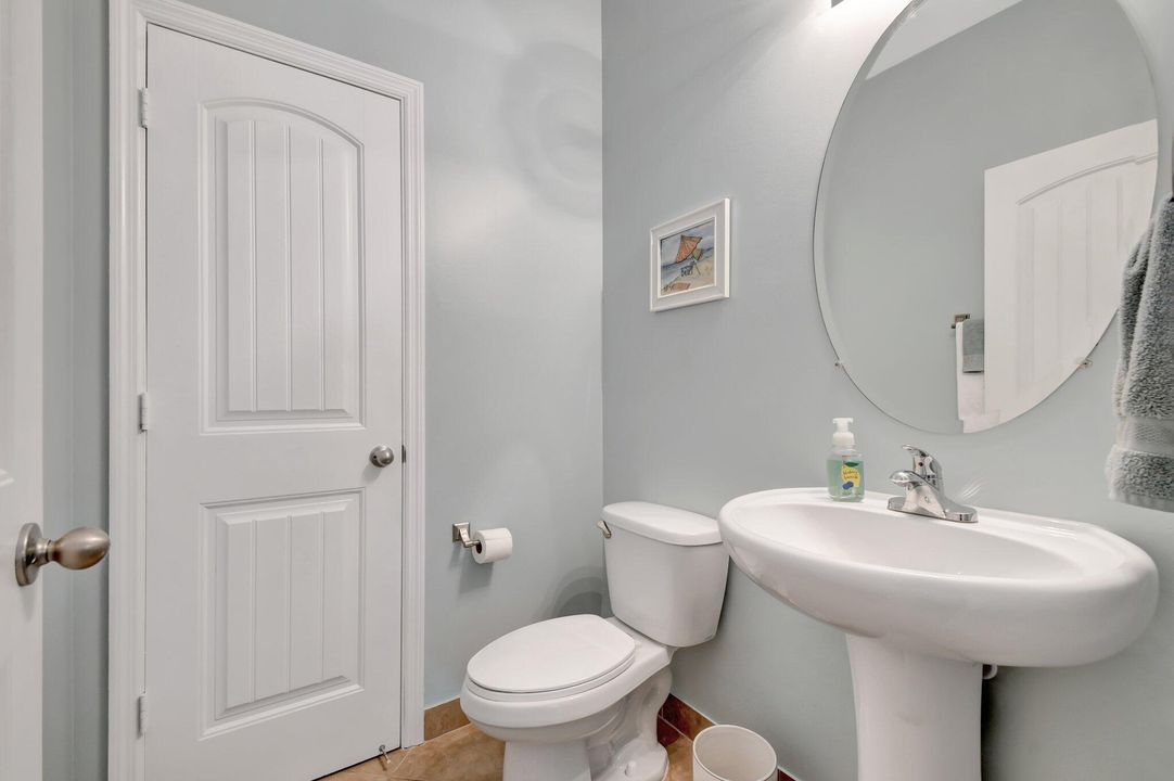 For Sale: $442,500 (3 beds, 2 baths, 1700 Square Feet)