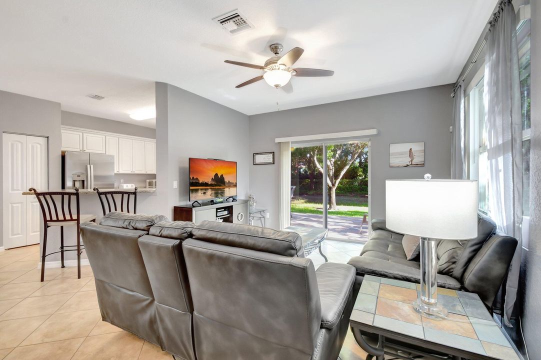 For Sale: $442,500 (3 beds, 2 baths, 1700 Square Feet)