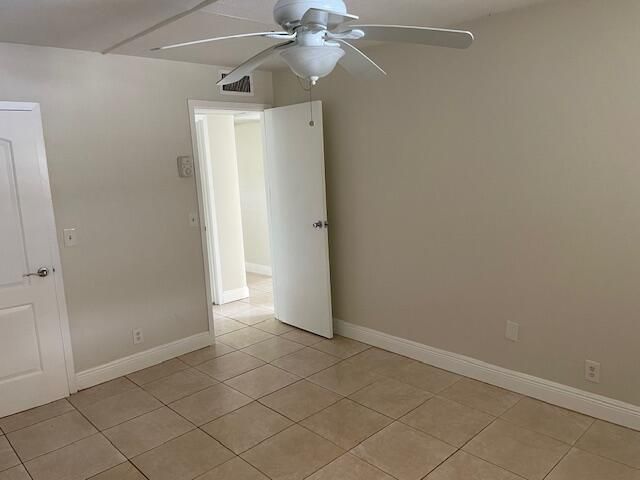 For Sale: $118,000 (2 beds, 2 baths, 880 Square Feet)