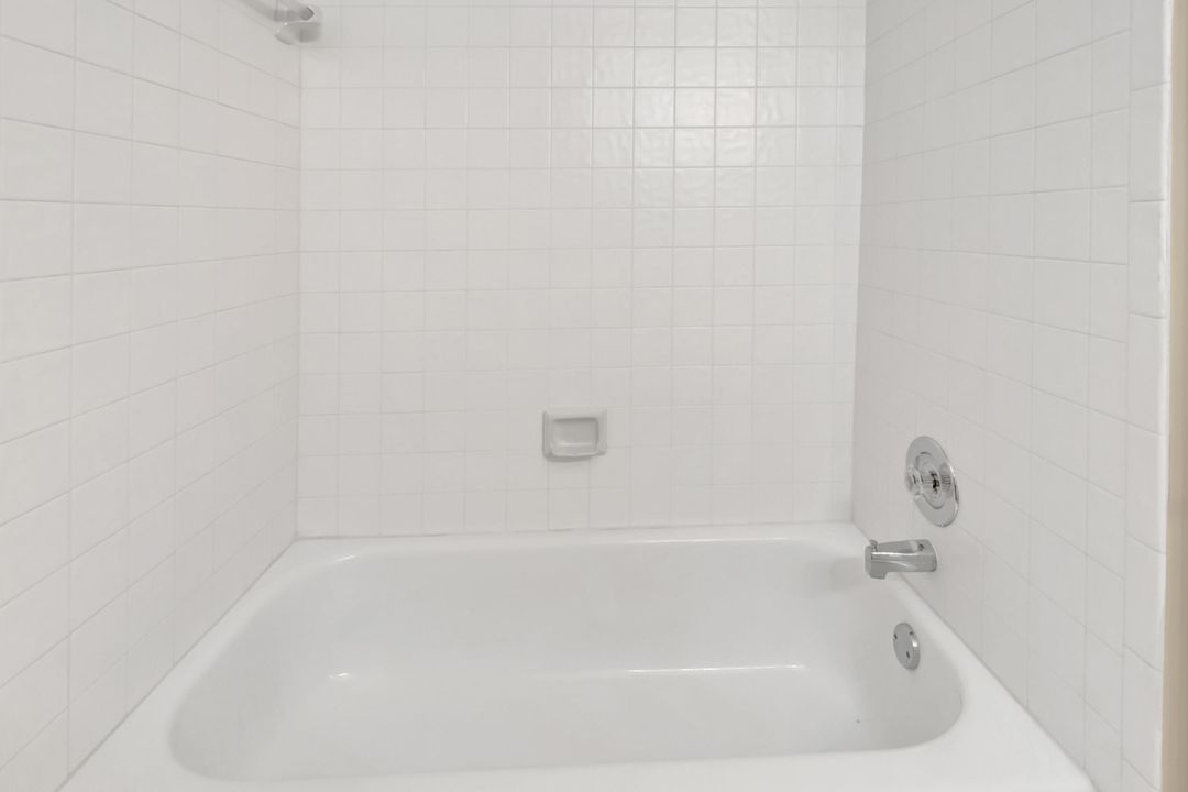 For Sale: $375,000 (2 beds, 2 baths, 1410 Square Feet)