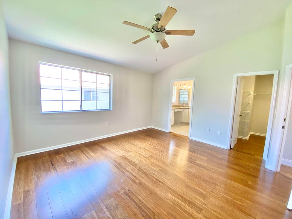 For Sale: $487,900 (2 beds, 2 baths, 1583 Square Feet)