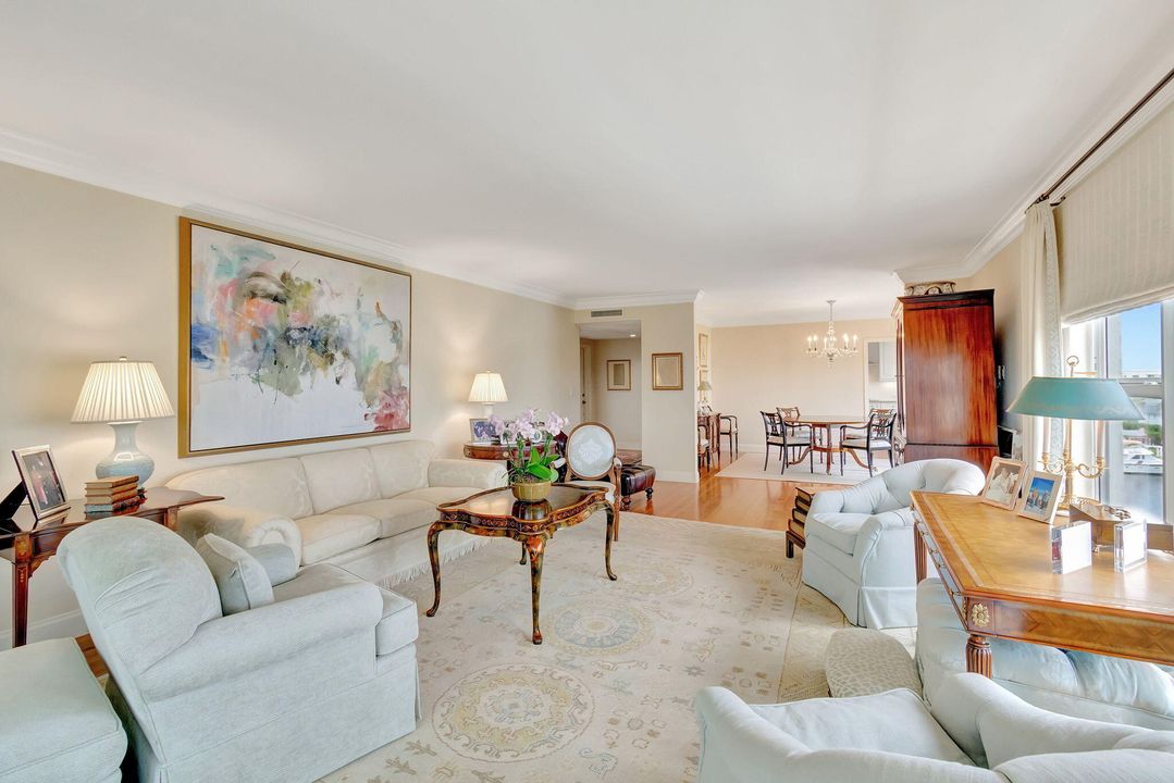 For Sale: $1,450,000 (2 beds, 2 baths, 1760 Square Feet)