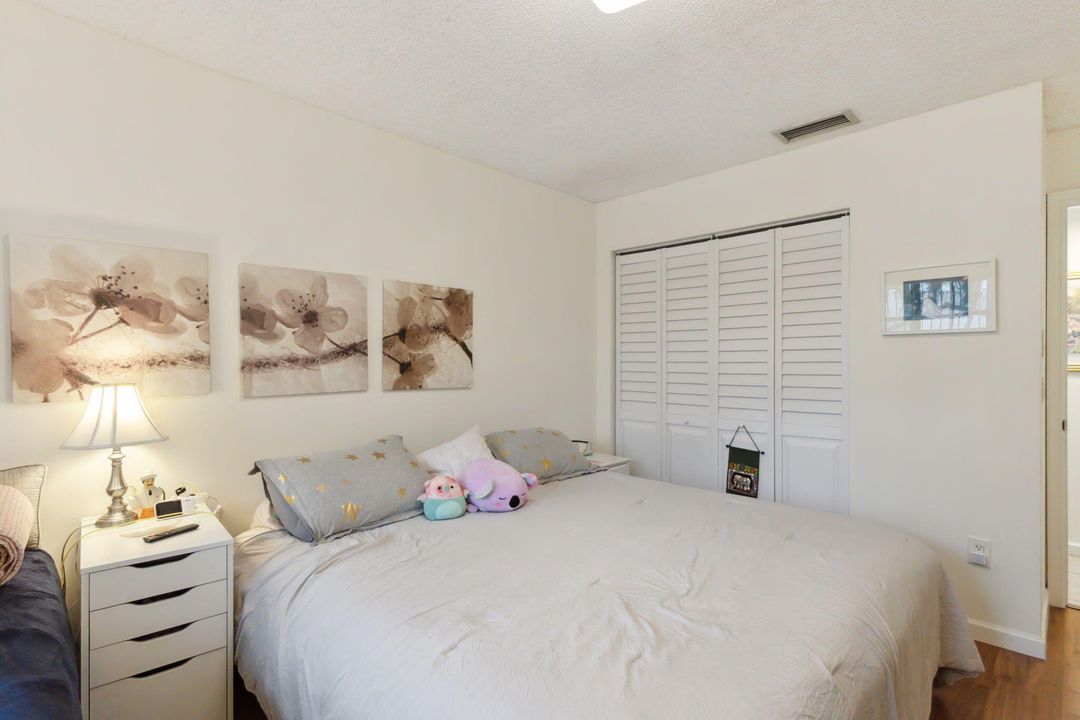 For Sale: $470,000 (2 beds, 2 baths, 1062 Square Feet)