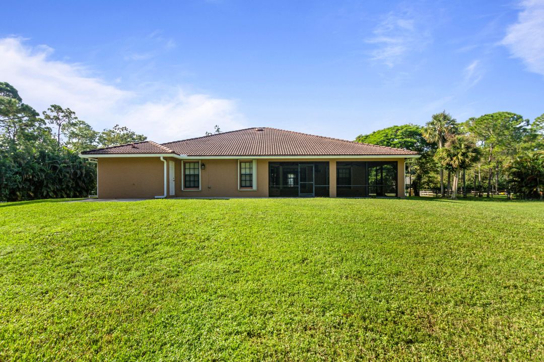 For Sale: $799,000 (4 beds, 3 baths, 2614 Square Feet)