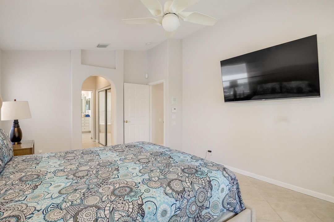 For Sale: $525,000 (3 beds, 2 baths, 2015 Square Feet)