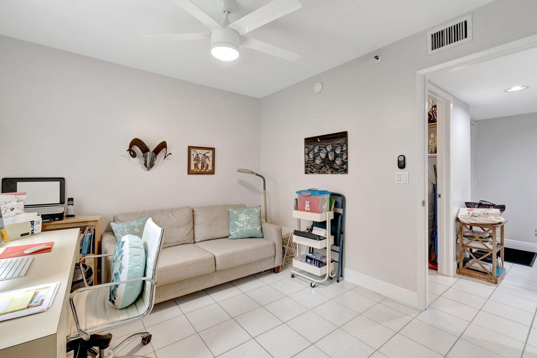 For Sale: $329,900 (2 beds, 2 baths, 1575 Square Feet)