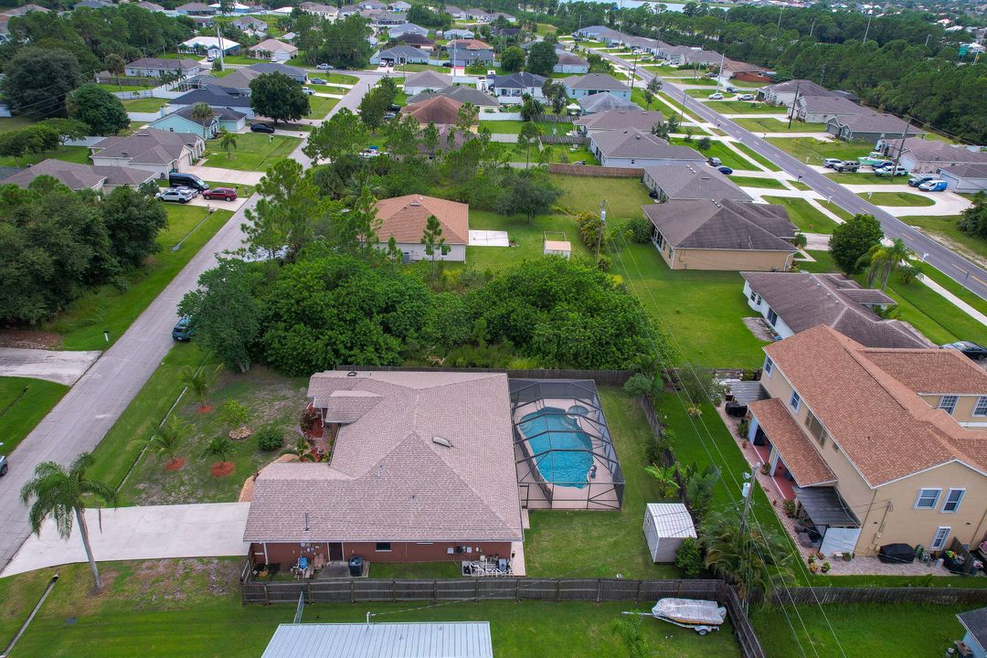 For Sale: $485,000 (3 beds, 2 baths, 1862 Square Feet)