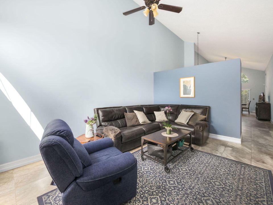 For Sale: $419,900 (3 beds, 2 baths, 1483 Square Feet)