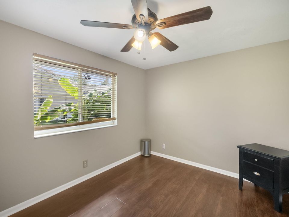 For Sale: $419,900 (3 beds, 2 baths, 1483 Square Feet)