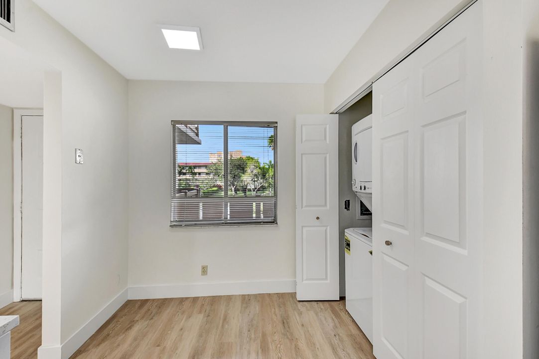 For Sale: $225,000 (1 beds, 2 baths, 1020 Square Feet)