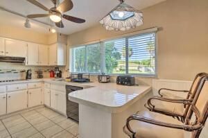 For Sale: $479,900 (2 beds, 2 baths, 1016 Square Feet)