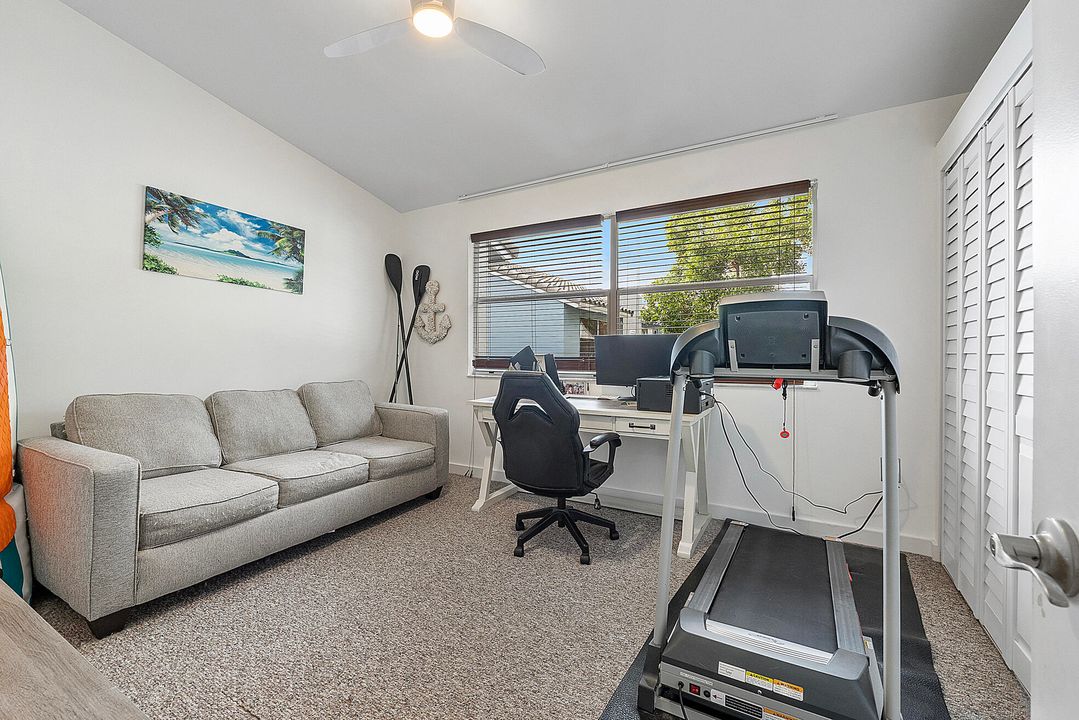 For Sale: $480,000 (2 beds, 2 baths, 1024 Square Feet)