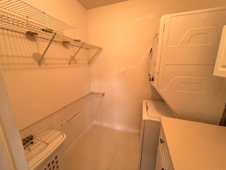 En Venta: $225,000 (2 camas, 2 baños, 962 Pies cuadrados)