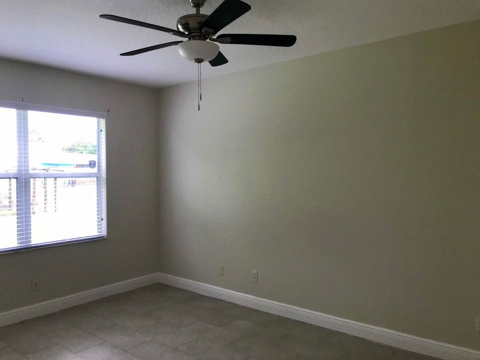 For Rent: $2,850 (4 beds, 2 baths, 1650 Square Feet)