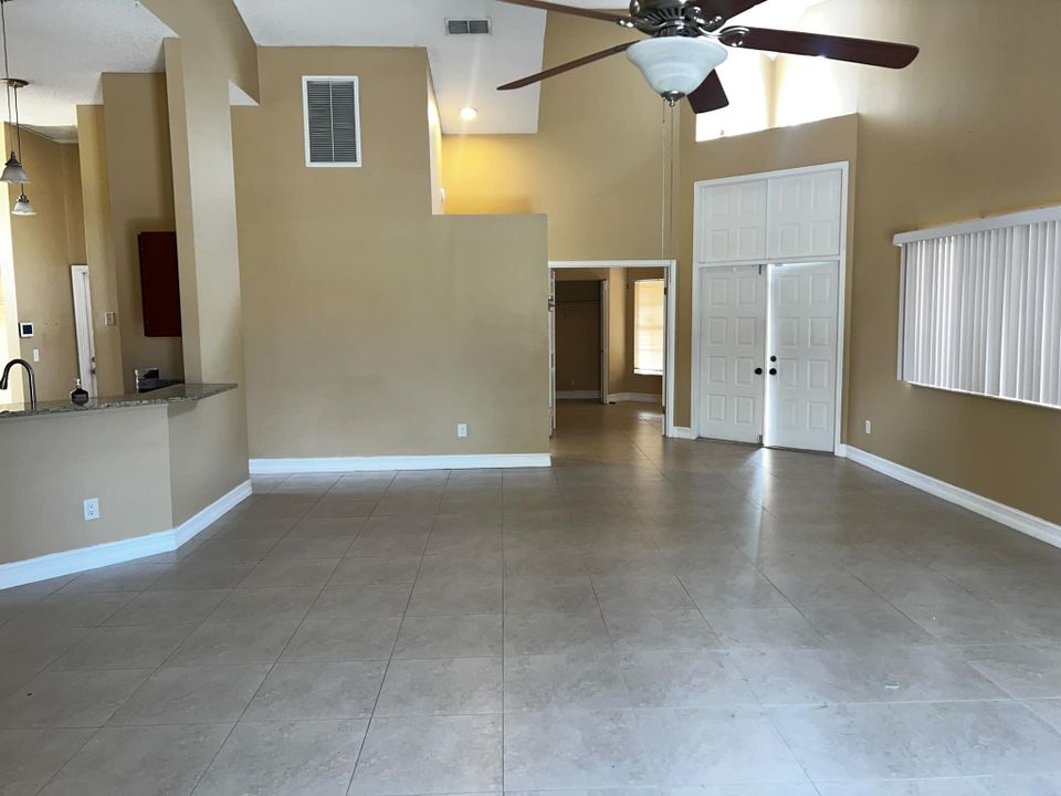 For Rent: $3,300 (2 beds, 2 baths, 1559 Square Feet)