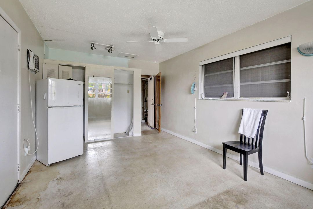 For Sale: $450,000 (3 beds, 2 baths, 1548 Square Feet)