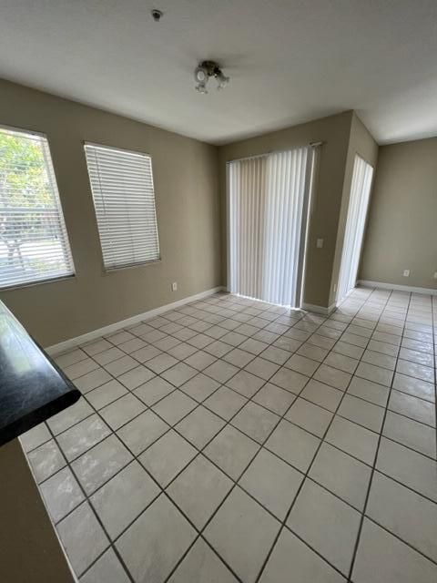 For Rent: $2,200 (3 beds, 2 baths, 1457 Square Feet)