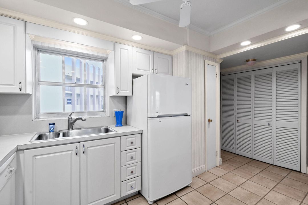 For Sale: $529,000 (2 beds, 2 baths, 1395 Square Feet)