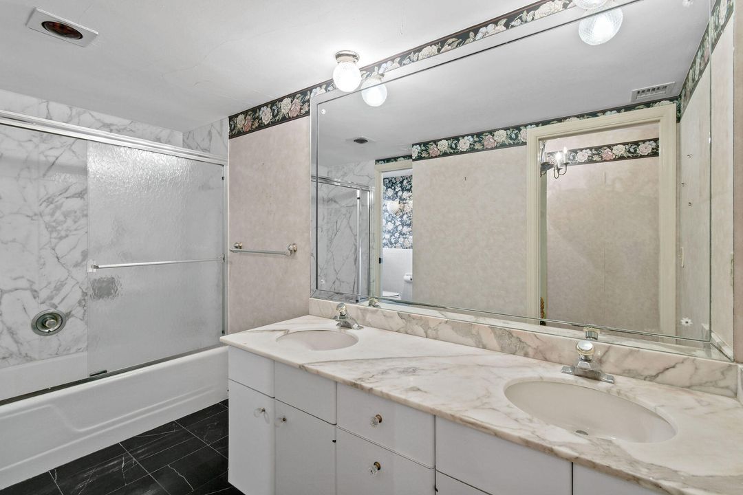 For Sale: $529,000 (2 beds, 2 baths, 1395 Square Feet)